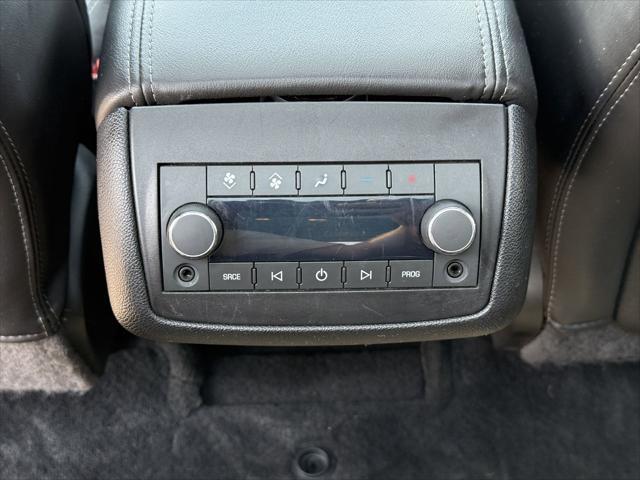 used 2015 Chevrolet Traverse car, priced at $9,998