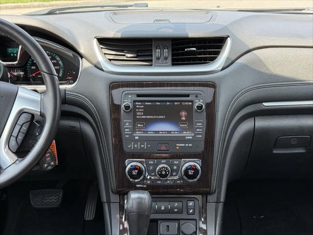 used 2015 Chevrolet Traverse car, priced at $9,998