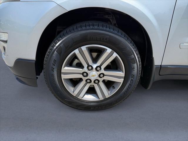 used 2015 Chevrolet Traverse car, priced at $9,998