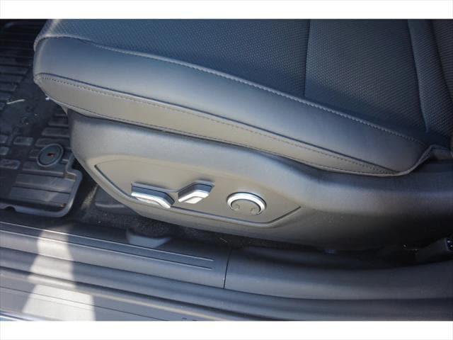 new 2025 Hyundai Santa Fe car, priced at $39,002