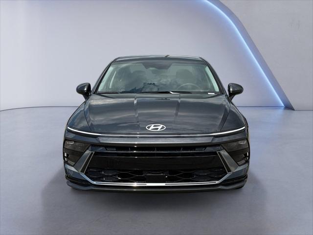 new 2025 Hyundai Sonata Hybrid car, priced at $30,842