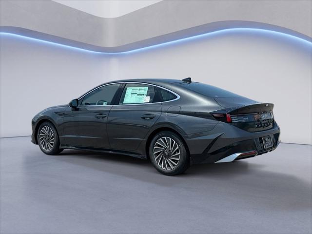 new 2025 Hyundai Sonata Hybrid car, priced at $37,043