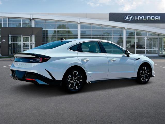 new 2024 Hyundai Sonata car, priced at $23,623