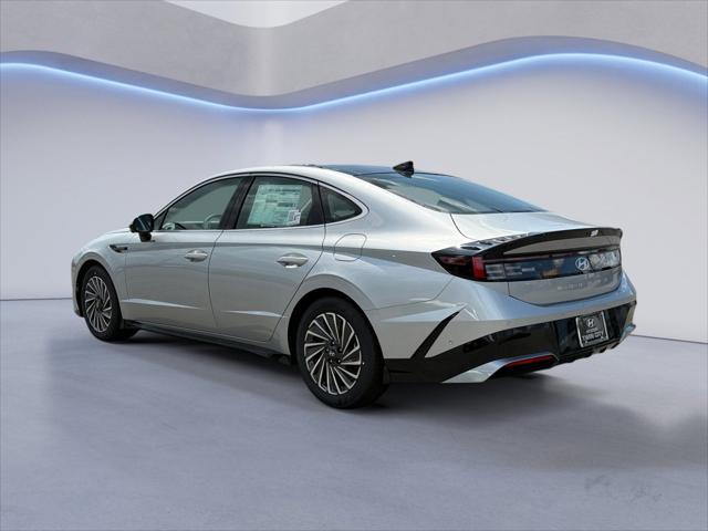 new 2025 Hyundai Sonata Hybrid car, priced at $37,043