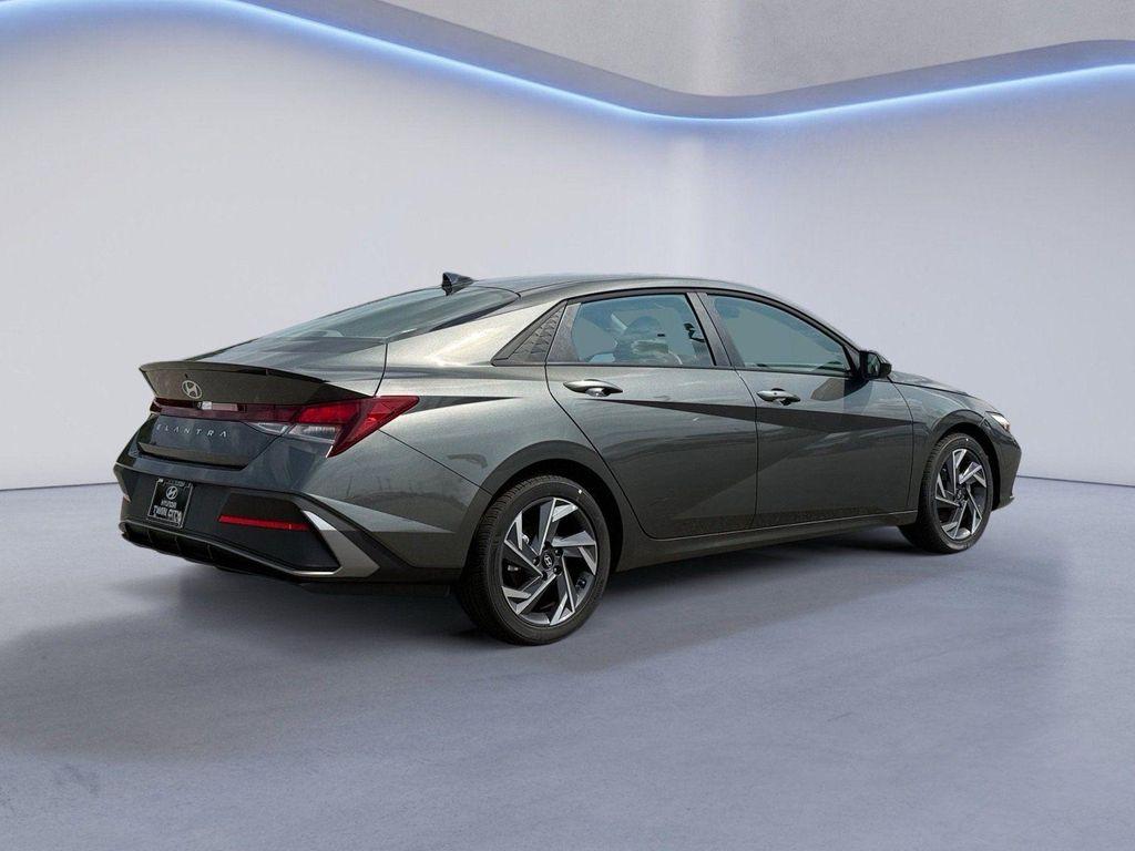 new 2025 Hyundai Elantra car, priced at $23,194