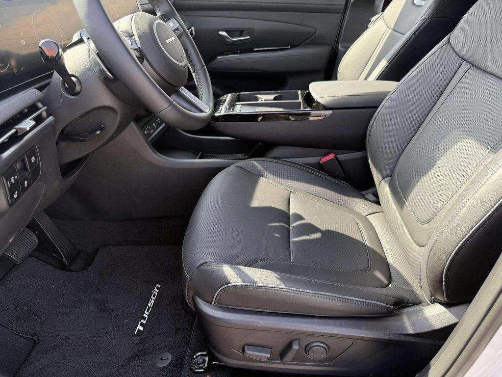 new 2025 Hyundai Tucson car, priced at $39,070