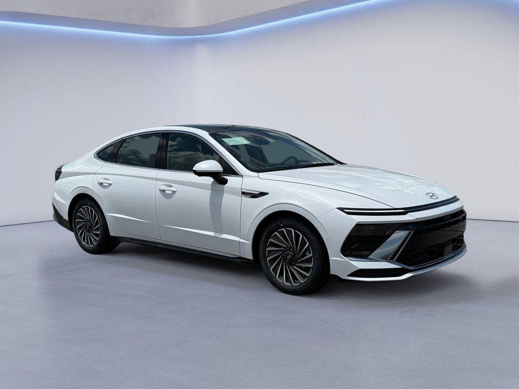 new 2025 Hyundai Sonata Hybrid car, priced at $37,387