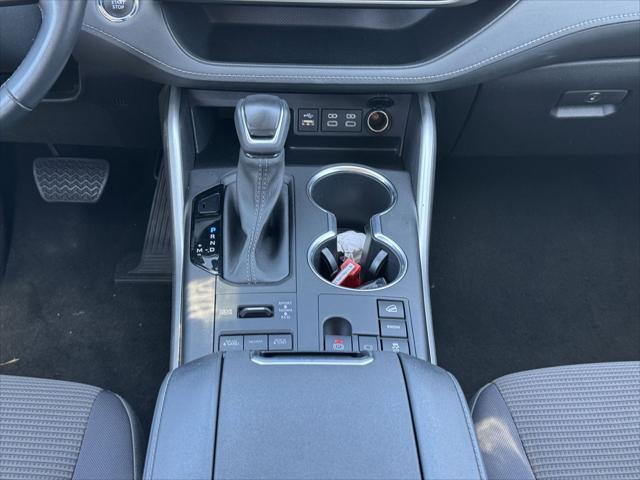 used 2023 Toyota Highlander car, priced at $33,998