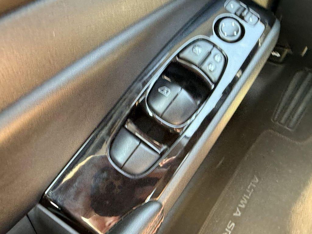 used 2024 Nissan Altima car, priced at $25,146