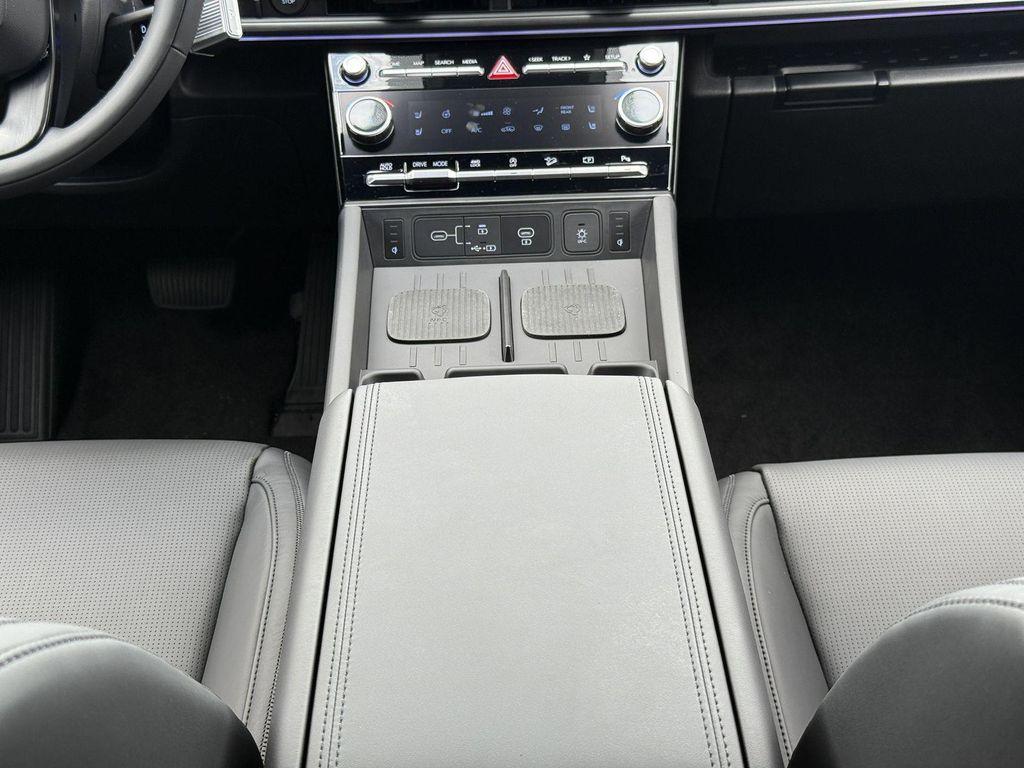 new 2025 Hyundai Santa Fe car, priced at $46,294