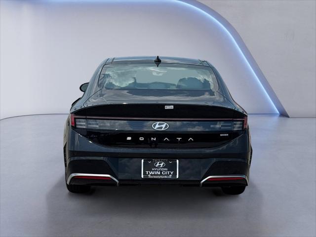new 2025 Hyundai Sonata Hybrid car, priced at $36,860