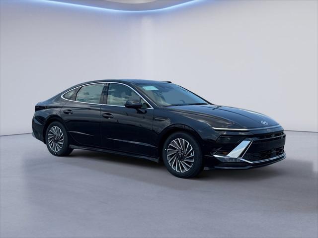 new 2025 Hyundai Sonata Hybrid car, priced at $36,860