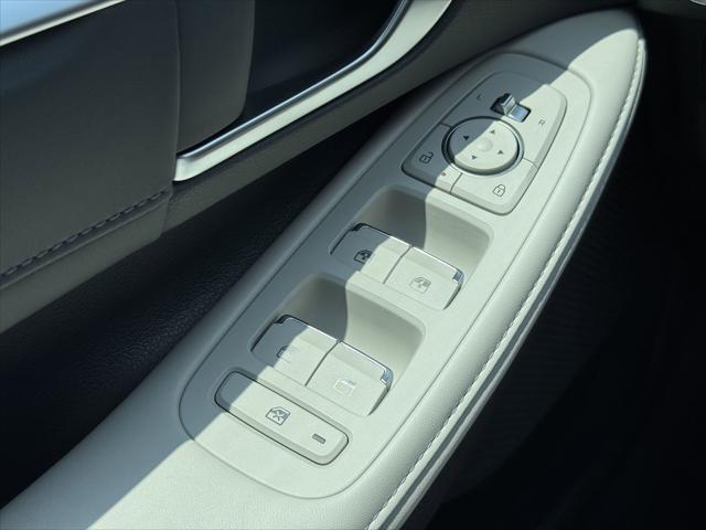 new 2025 Hyundai Sonata Hybrid car, priced at $36,860
