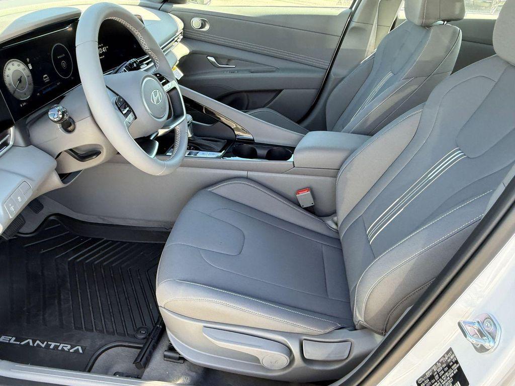 new 2025 Hyundai Elantra car, priced at $25,773