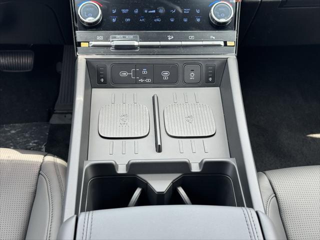 new 2025 Hyundai SANTA FE HEV car, priced at $45,233
