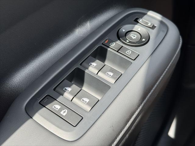 new 2025 Hyundai SANTA FE HEV car, priced at $45,233