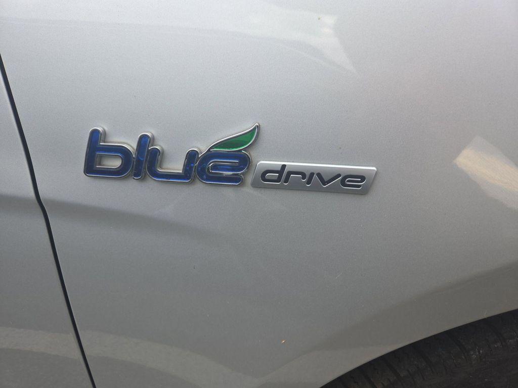 used 2015 Hyundai Sonata Hybrid car, priced at $8,995
