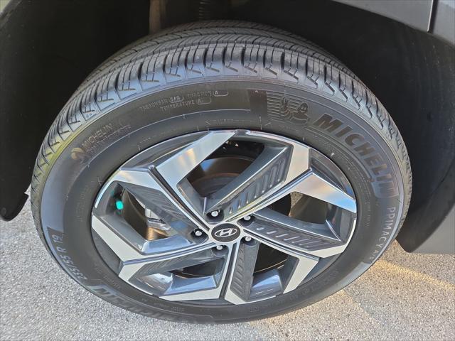 used 2024 Hyundai TUCSON Hybrid car, priced at $38,998