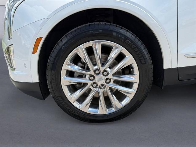 used 2017 Cadillac XT5 car, priced at $21,298