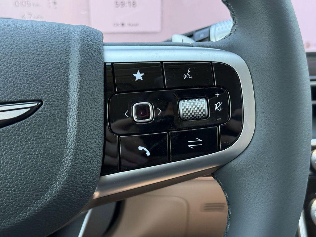 new 2025 Genesis GV80 car