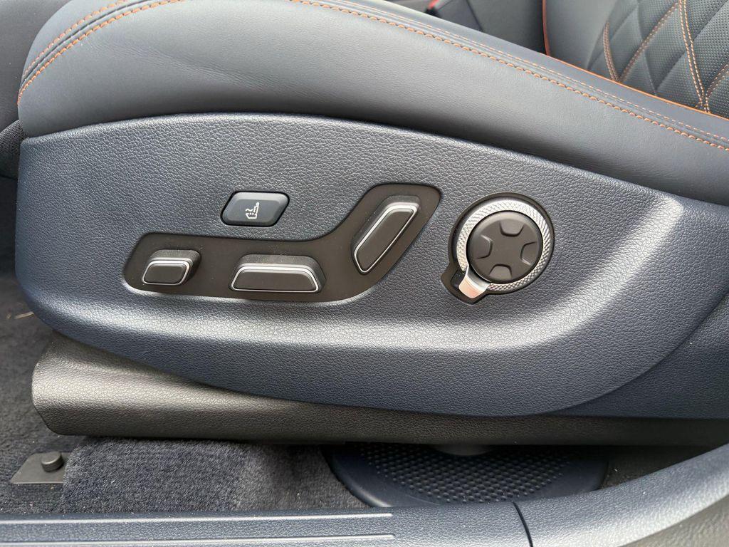 new 2026 Genesis GV70 car