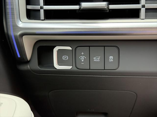 new 2025 Hyundai SANTA FE HEV car, priced at $45,073
