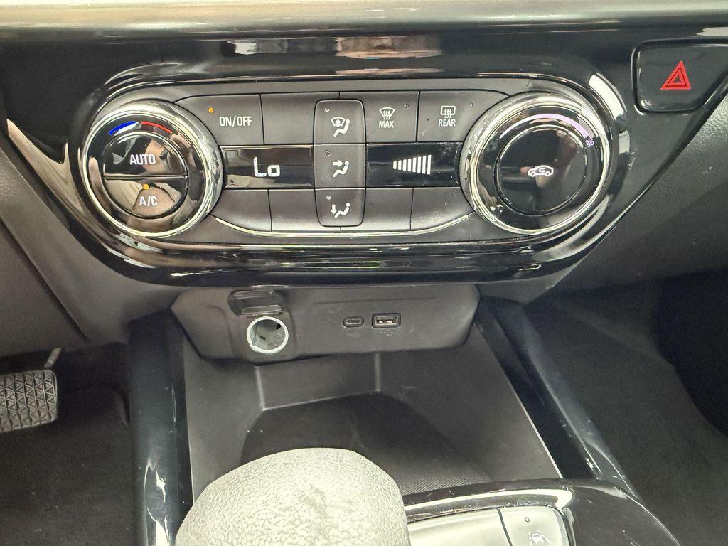 used 2024 Chevrolet Trax car, priced at $22,844