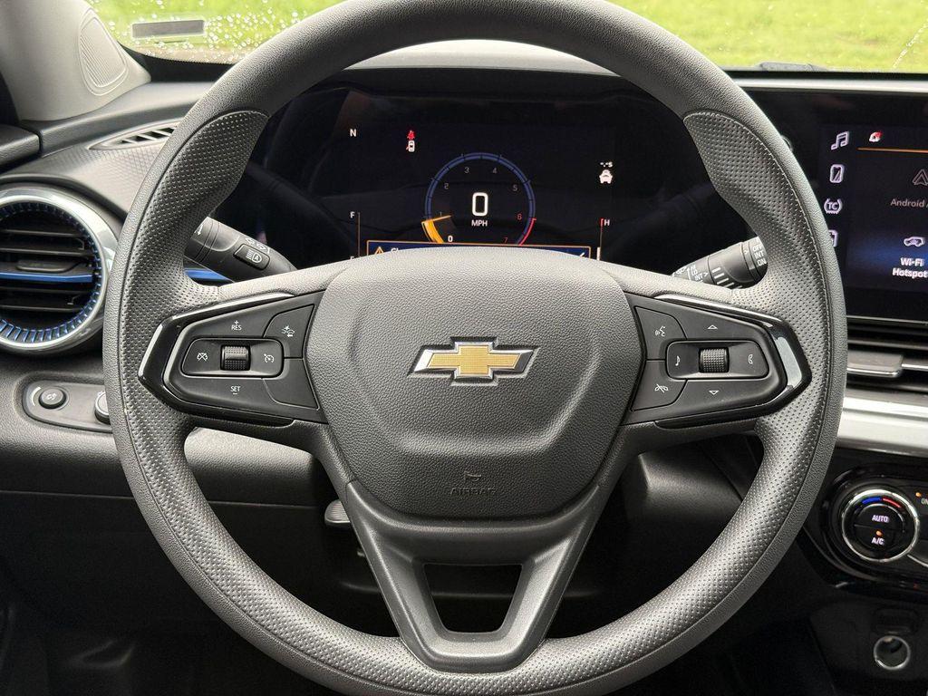 used 2024 Chevrolet Trax car, priced at $22,844