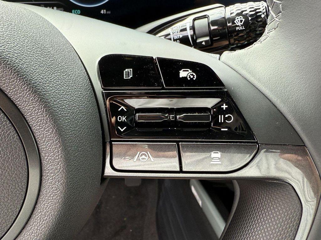 new 2025 Hyundai ELANTRA HEV car, priced at $27,121