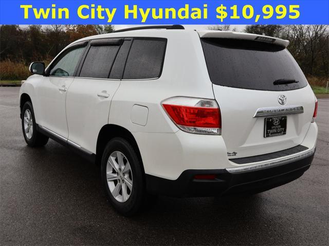 used 2013 Toyota Highlander car, priced at $10,995