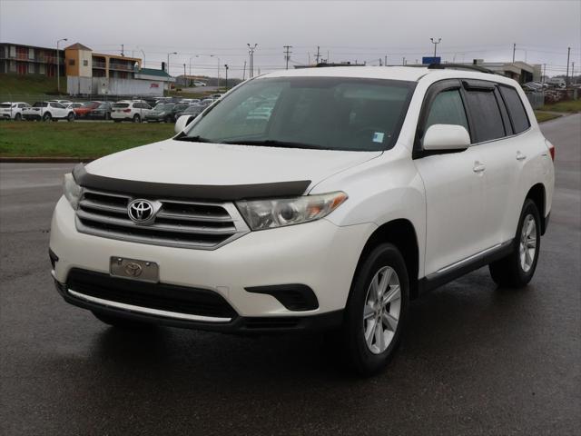 used 2013 Toyota Highlander car, priced at $13,815