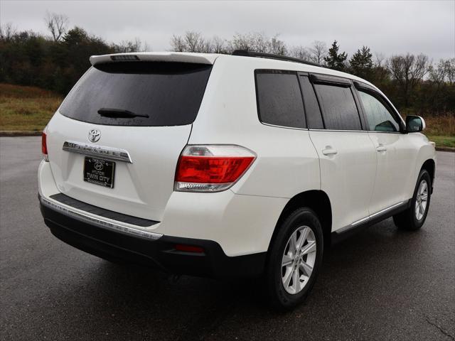 used 2013 Toyota Highlander car, priced at $13,815