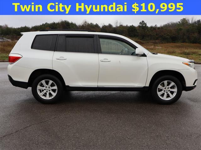 used 2013 Toyota Highlander car, priced at $10,995