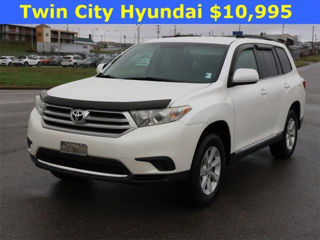 used 2013 Toyota Highlander car, priced at $10,995