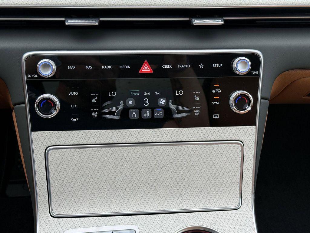 new 2026 Genesis GV80 car