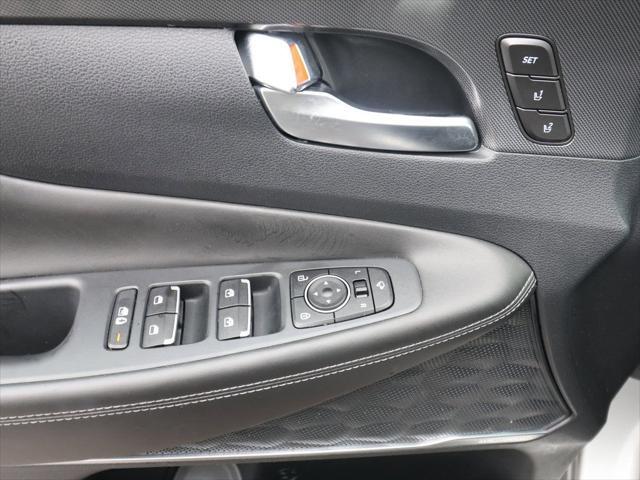 used 2023 Hyundai Santa Fe car, priced at $35,264