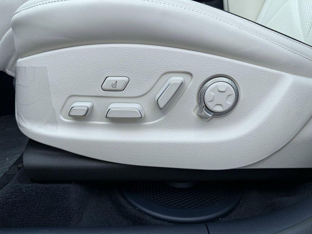 new 2025 Genesis GV80 car, priced at $78,554