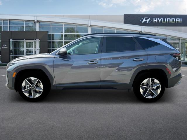new 2025 Hyundai TUCSON Hybrid car, priced at $37,285