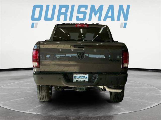 used 2022 Ram 1500 Classic car, priced at $25,000