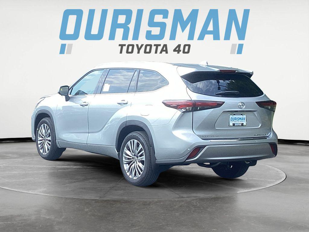 new 2025 Toyota Highlander car, priced at $54,598