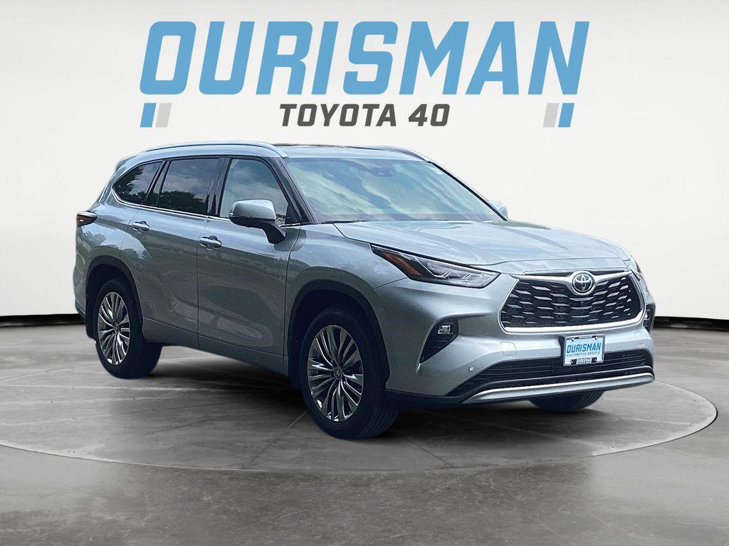 new 2025 Toyota Highlander car, priced at $54,598