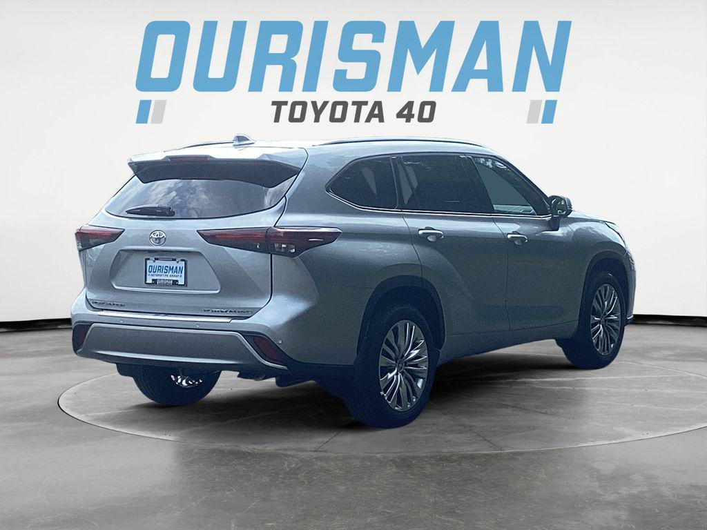 new 2025 Toyota Highlander car, priced at $54,598