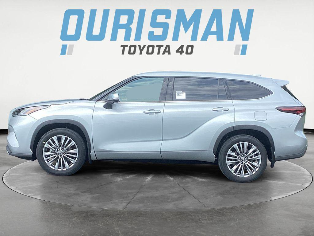 new 2025 Toyota Highlander car, priced at $54,598