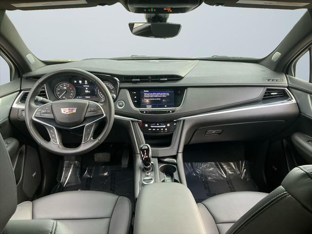 used 2024 Cadillac XT5 car, priced at $43,000