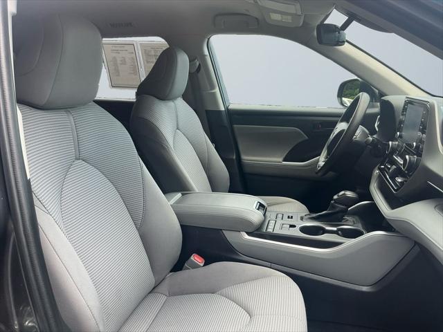 used 2022 Toyota Highlander car, priced at $30,000