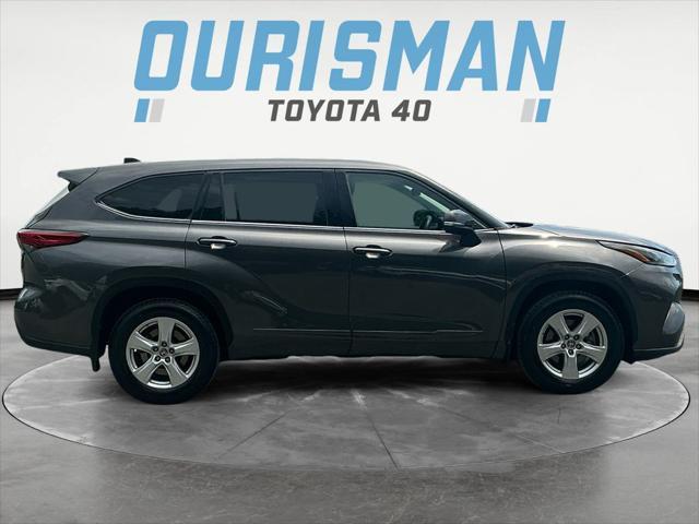 used 2022 Toyota Highlander car, priced at $30,000