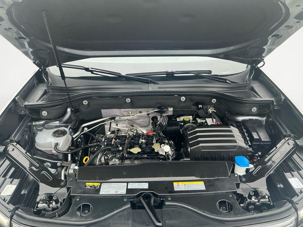 used 2024 Volkswagen Atlas Cross Sport car, priced at $29,500