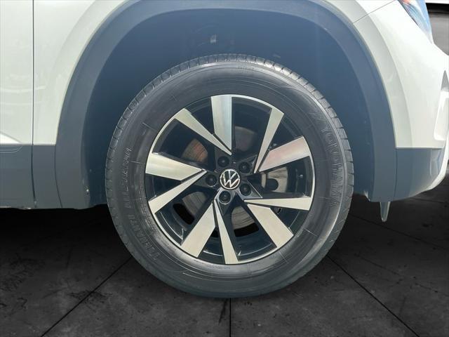 used 2022 Volkswagen Atlas Cross Sport car, priced at $23,000