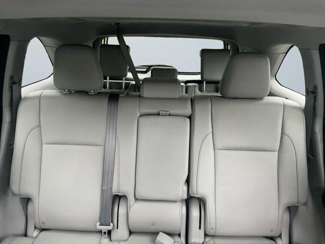 used 2016 Toyota Highlander car, priced at $19,500