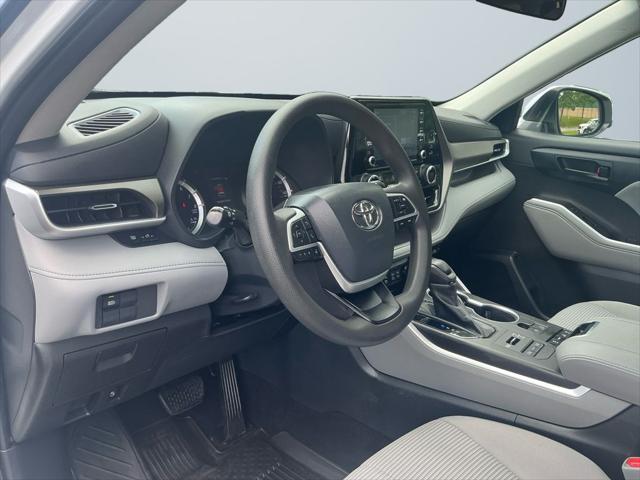 used 2022 Toyota Highlander car, priced at $30,500
